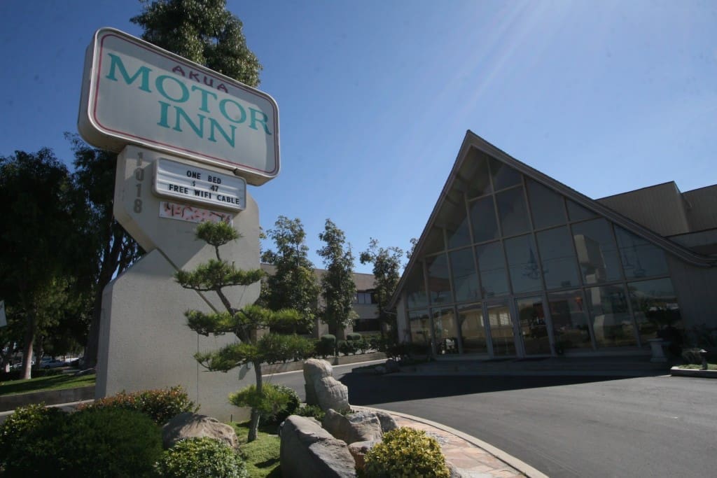 Akua Motor Inn Mom and Pop Motels