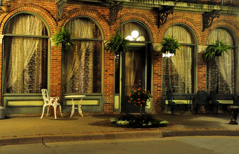 Kingsley Inn Hotel Mom and Pop Motels