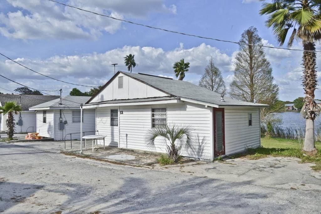 Lake Ida Beach Resort Mom and Pop Motels